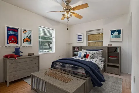 7862 SW 67th Avenue South Miami FL 33143