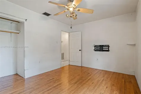 7862 SW 67th Avenue South Miami FL 33143