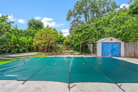 7862 SW 67th Avenue South Miami FL 33143