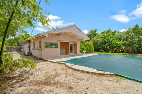 7862 SW 67th Avenue South Miami FL 33143