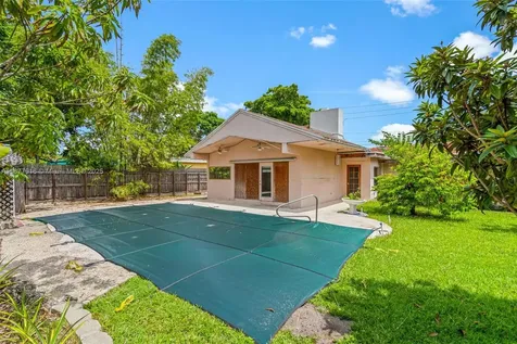 7862 SW 67th Avenue South Miami FL 33143