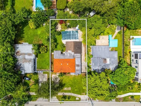 7862 SW 67th Avenue South Miami FL 33143