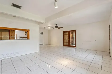 7862 SW 67th Avenue South Miami FL 33143