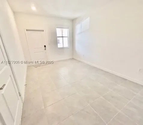 12517 NW 23rd Place Miami FL 33167