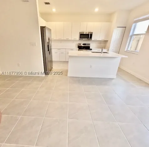 12517 NW 23rd Place Miami FL 33167