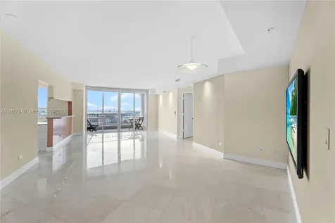 848 Brickell Key Drive Miami FL 33131
