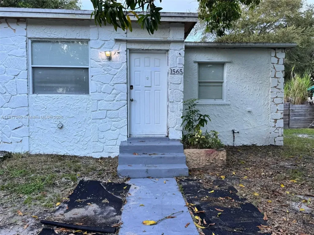 1565 NE 141st Street North Miami FL 33161