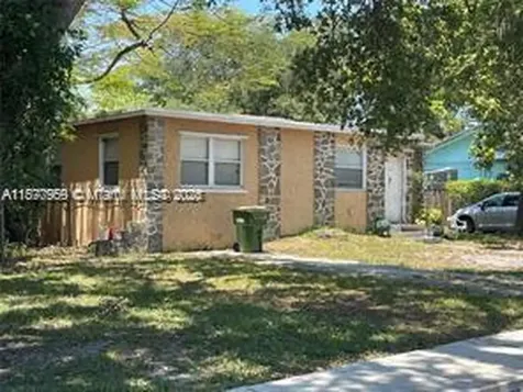 1565 NE 141st Street North Miami FL 33161