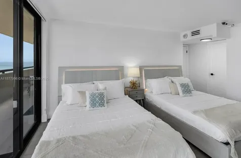 2555 Collins Avenue Miami Beach FL 33140