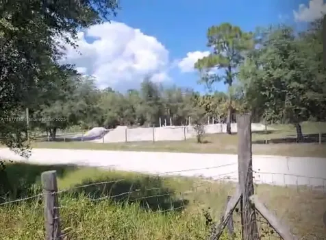 320 S Trebol Street Clewiston FL 33440