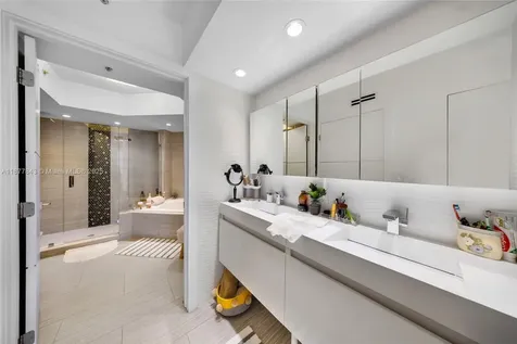 6301 Collins Avenue Miami Beach FL 33141
