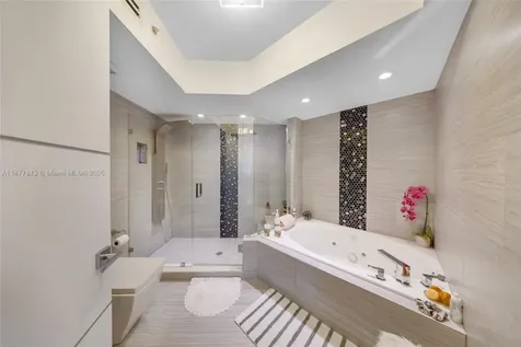 6301 Collins Avenue Miami Beach FL 33141