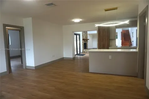 7221 Freedom Street Hollywood FL 33024