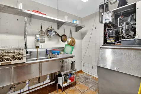 1216 Washington Avenue Miami Beach FL 33139
