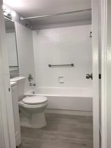 17 Keswick A Deerfield Beach FL 33442