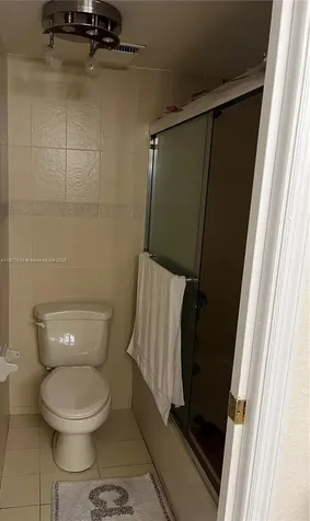 8875 Fontainebleau Boulevard Miami FL 33172