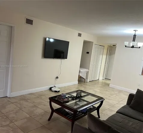 8875 Fontainebleau Boulevard Miami FL 33172