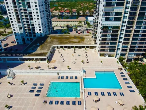 2401 S Ocean Drive Hollywood FL 33019