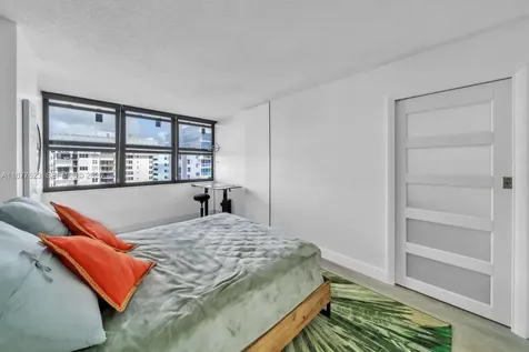 2401 S Ocean Drive Hollywood FL 33019