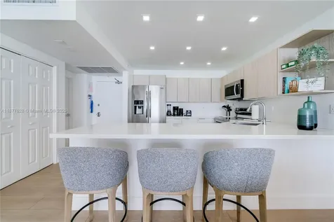 5601 Collins Avenue Miami Beach FL 33140