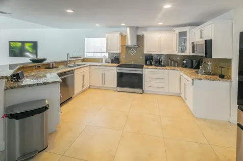 9431 SW 212th Terrace Cutler Bay FL 33189