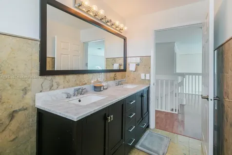 9431 SW 212th Terrace Cutler Bay FL 33189