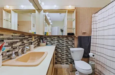 8571 SW 30th Street Miami FL 33155
