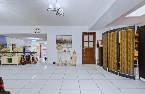 8571 SW 30th Street Miami FL 33155