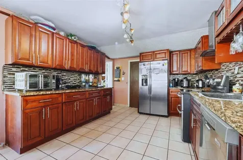 8571 SW 30th Street Miami FL 33155