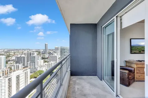 60 SW 13th Street Miami FL 33130