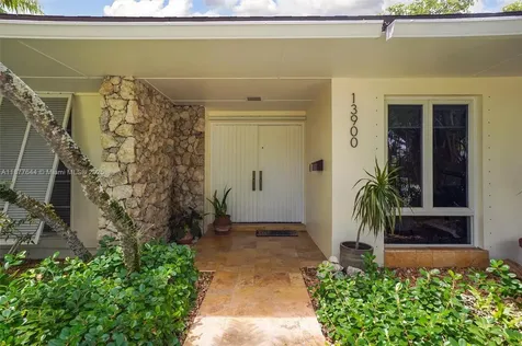 13900 SW 72nd Court Palmetto Bay FL 33158