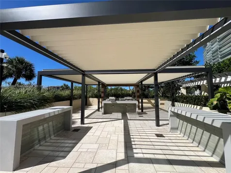 300 S Pointe Drive Miami Beach FL 33139