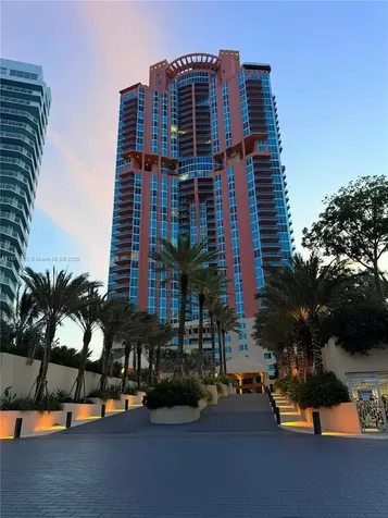300 S Pointe Drive Miami Beach FL 33139
