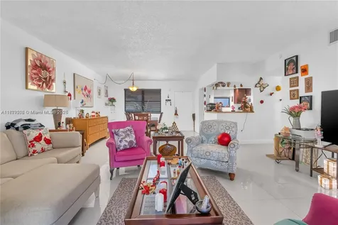 491 Ives Dairy Road Miami FL 33179