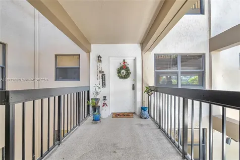 491 Ives Dairy Road Miami FL 33179