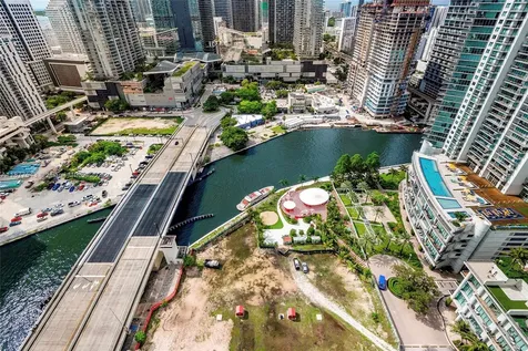 350 S Miami Avenue Miami FL 33130