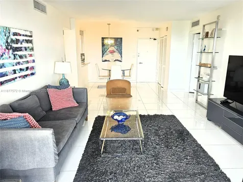 5161 Collins Avenue Miami Beach FL 33140