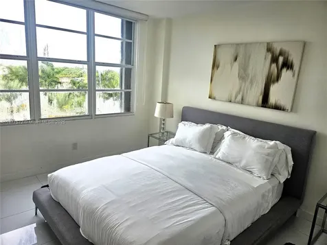 5161 Collins Avenue Miami Beach FL 33140