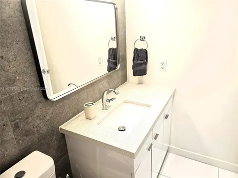 5161 Collins Avenue Miami Beach FL 33140