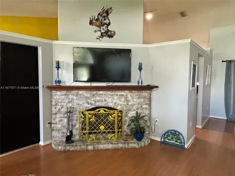 1638 Liggins Avenue Kissimmee FL 34744