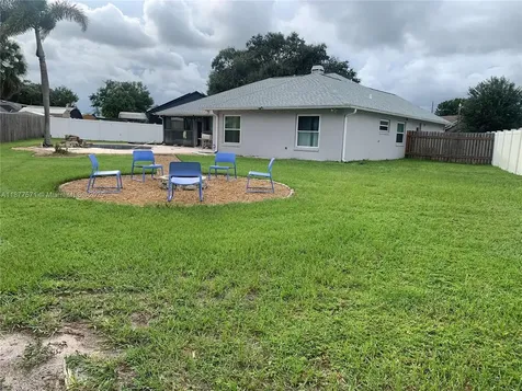 1638 Liggins Avenue Kissimmee FL 34744