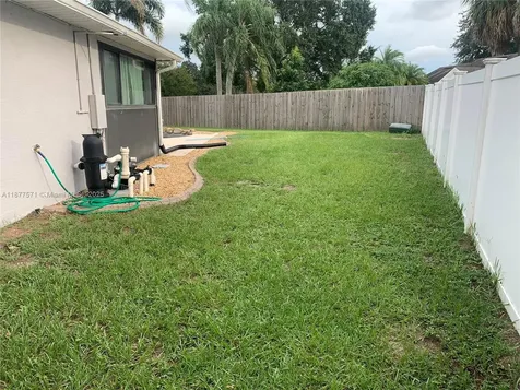 1638 Liggins Avenue Kissimmee FL 34744