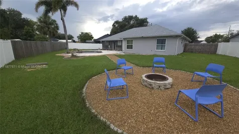 1638 Liggins Avenue Kissimmee FL 34744