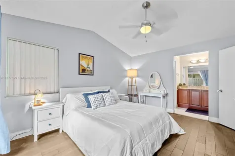 882 San Remo Drive Weston FL 33326