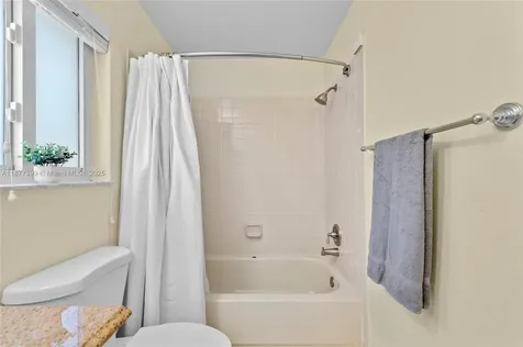 882 San Remo Drive Weston FL 33326