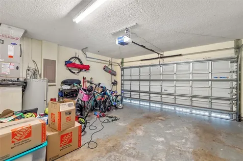 882 San Remo Drive Weston FL 33326