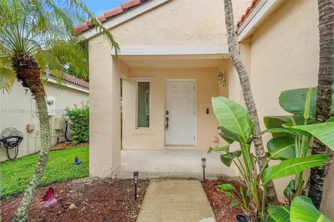 882 San Remo Drive Weston FL 33326
