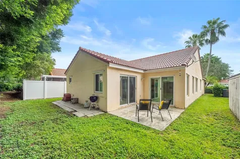 882 San Remo Drive Weston FL 33326