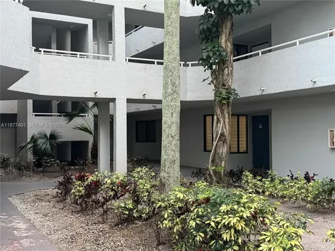 8205 SW 152nd Avenue Miami FL 33193