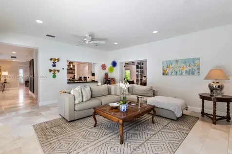 6195 SW 133rd Street Pinecrest FL 33156